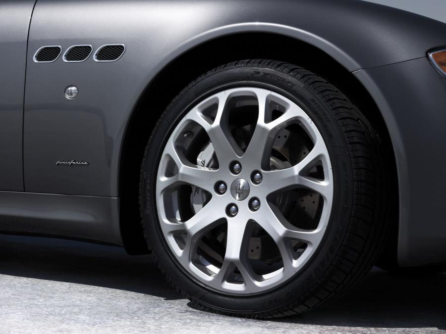  Maserati Quattroporte 2008 года  (фото 165 из 197)